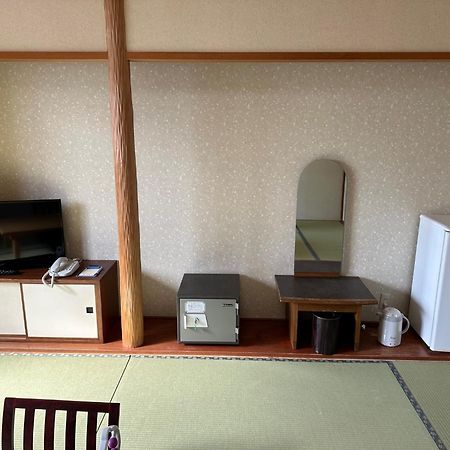 Horoshin Onsen Hotarukan Numata  Ngoại thất bức ảnh
